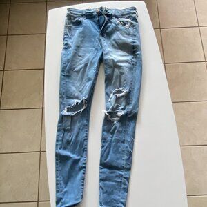 American Eagle Ripped Jegging